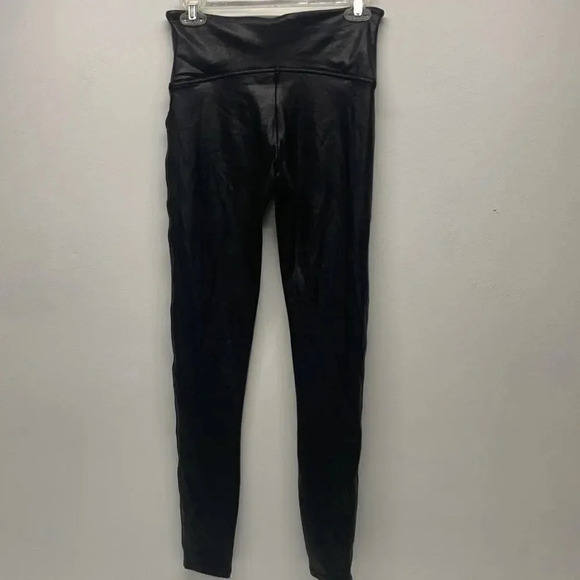 Spanx Faux Leather Moto Vegan Leggings Pants Stretch Shiny Black Size M Medium - Picture 6 of 8